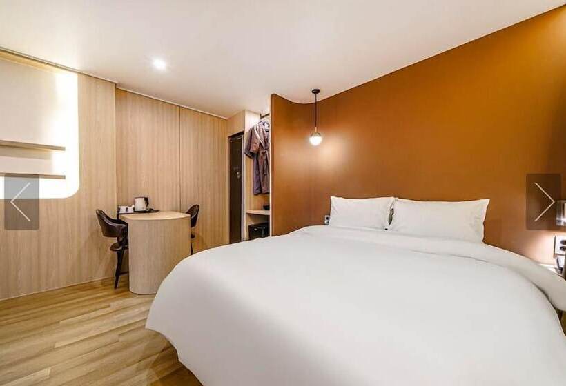 Brown Dot Hotel Yeonsan