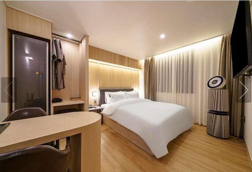 Brown Dot Hotel Yeonsan