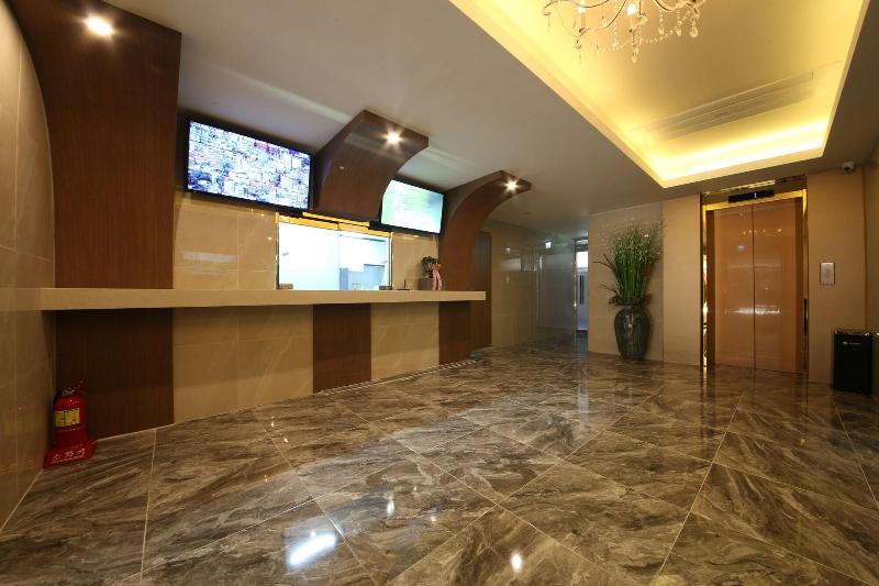 Brown Dot Hotel Yeonsan