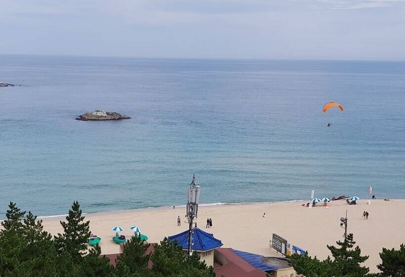 Gangneung Ocean Marina Pension   Hostel