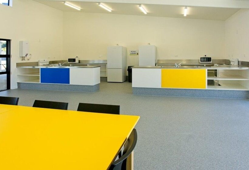 Hokitika S Kiwi Holiday Park And Motels