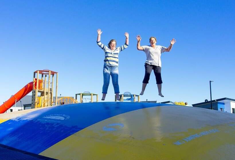 Hokitika S Kiwi Holiday Park And Motels