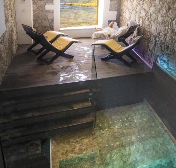 Хостел Re Dionisio Luxury Suites