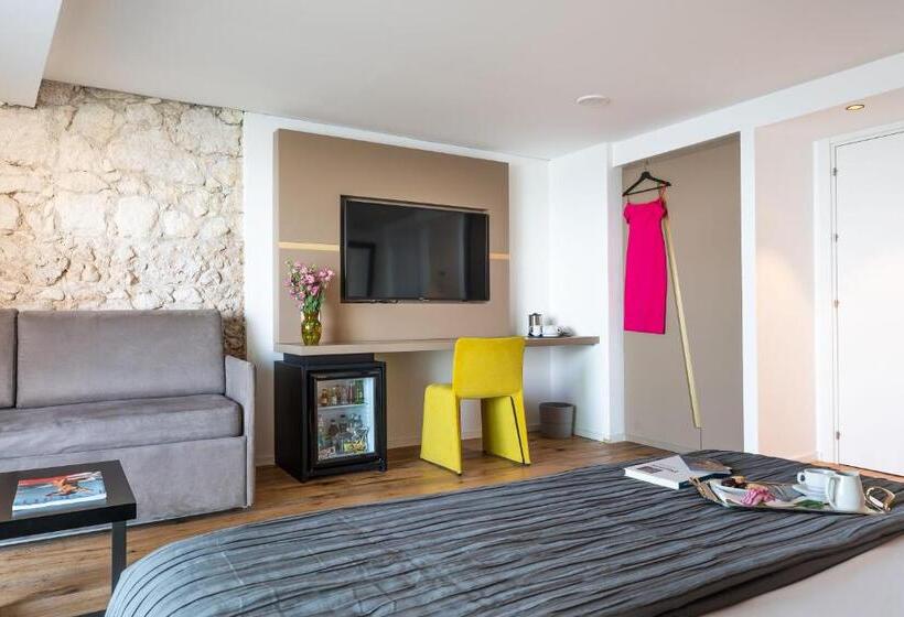 Хостел Re Dionisio Luxury Suites