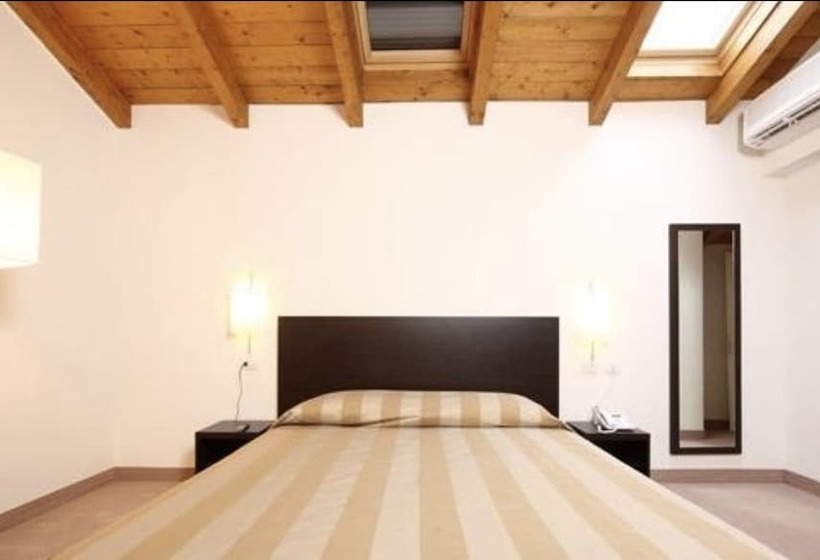 مسافرخانه Villa Del Sasso