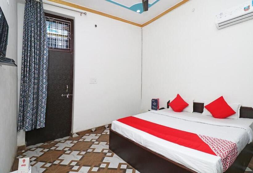 Hotel 4 U By Oyo Rooms