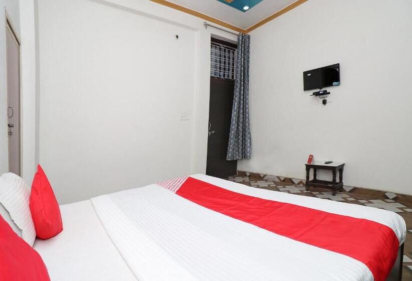 Hotel 4 U By Oyo Rooms