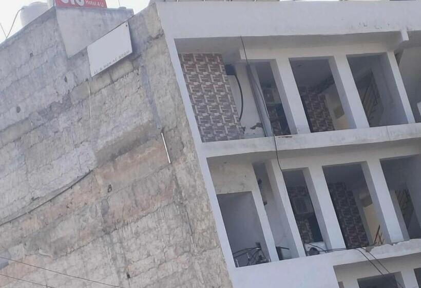 Hotel 4 U By Oyo Rooms