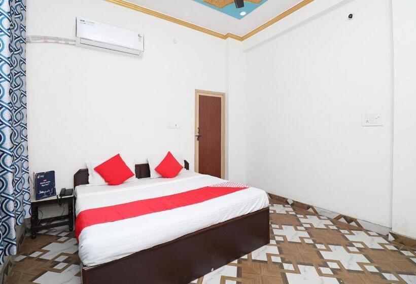 Hotel 4 U By Oyo Rooms