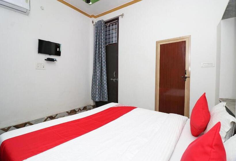 Hotel 4 U By Oyo Rooms