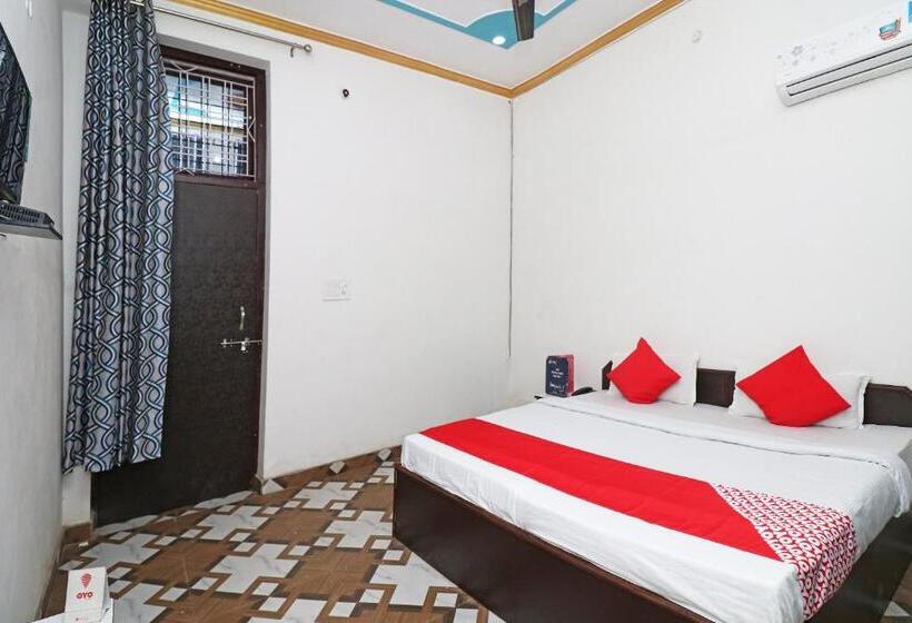 Hotel 4 U By Oyo Rooms