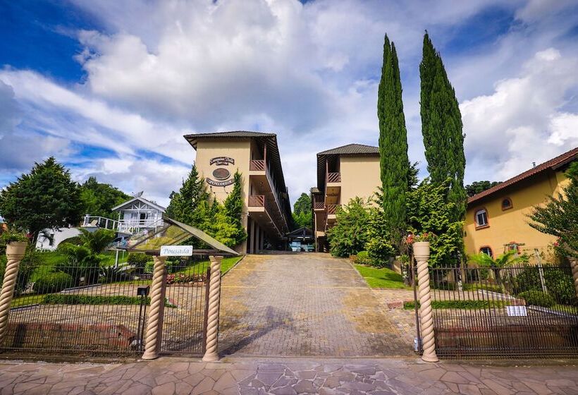 ホテル Cammino Della Serra