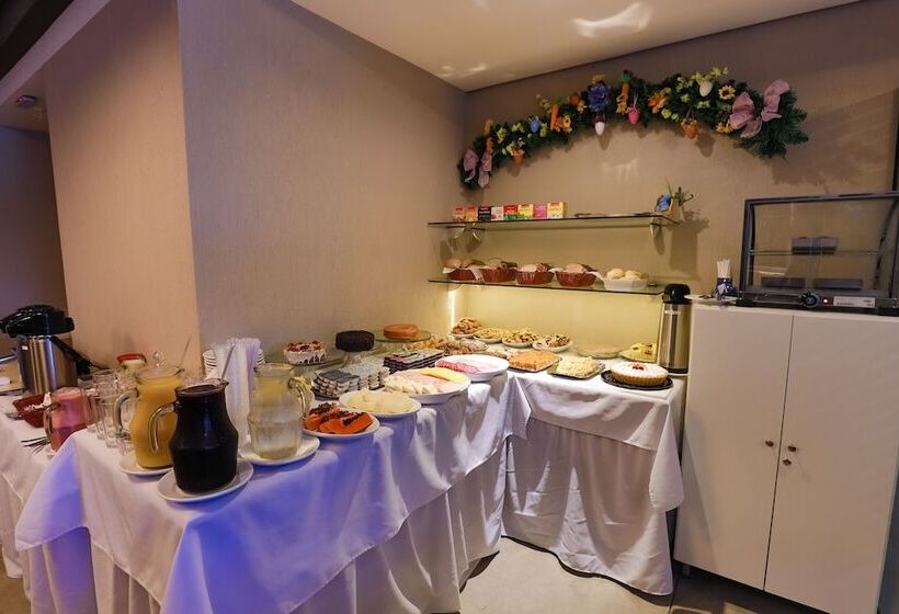 ホテル Cammino Della Serra