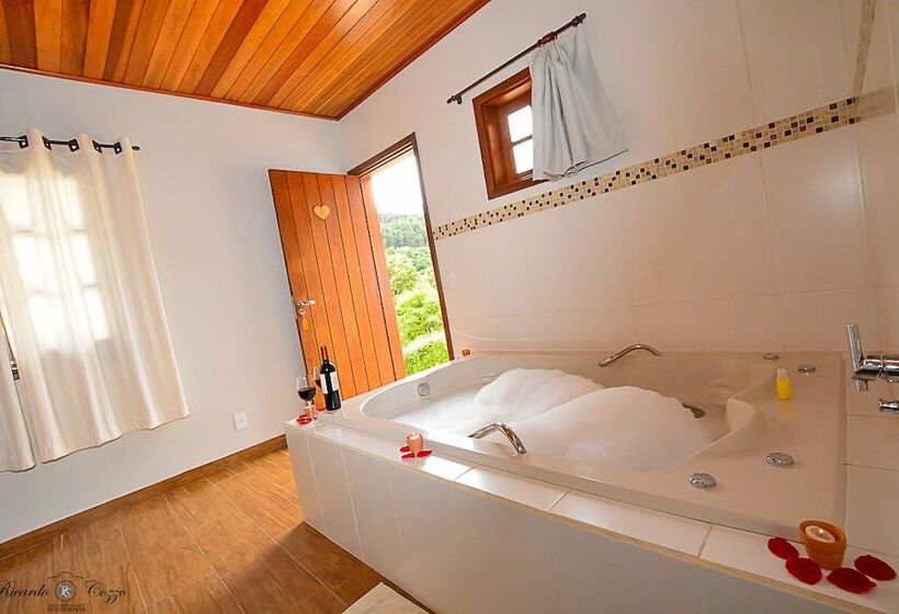 ホテル Chalés Leopoldo Em Monte Verde