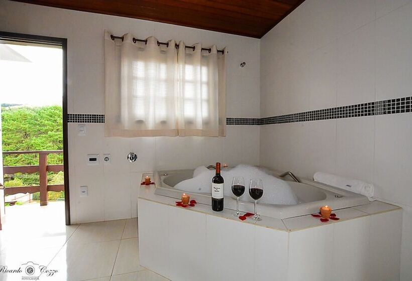 ホテル Chalés Leopoldo Em Monte Verde