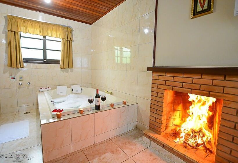 ホテル Chalés Leopoldo Em Monte Verde