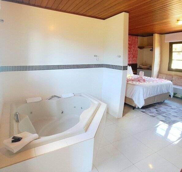 ホテル Chalés Leopoldo Em Monte Verde