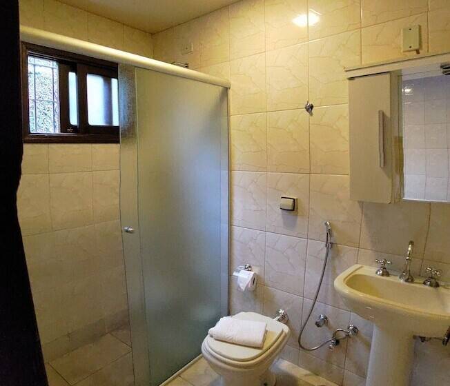 ホテル Chalés Leopoldo Em Monte Verde