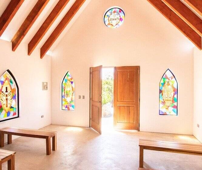 ホテル Contemplacion Resort & Spa