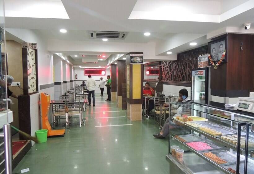 Hotel Ak Residency