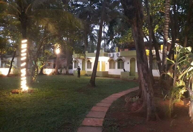 호텔 Dhuni Resorts Goa