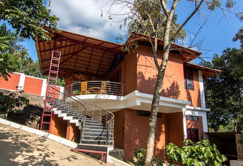 酒店 Edakkal Village Resort