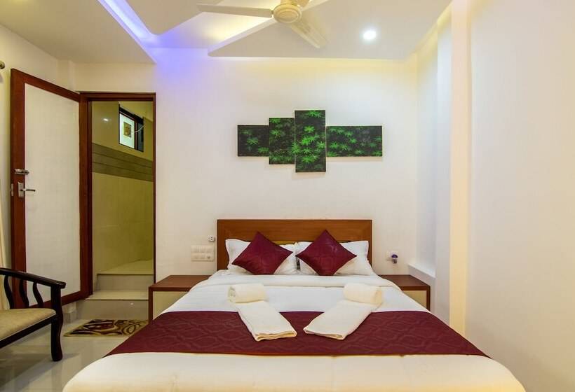 فندق Edakkal Village Resort