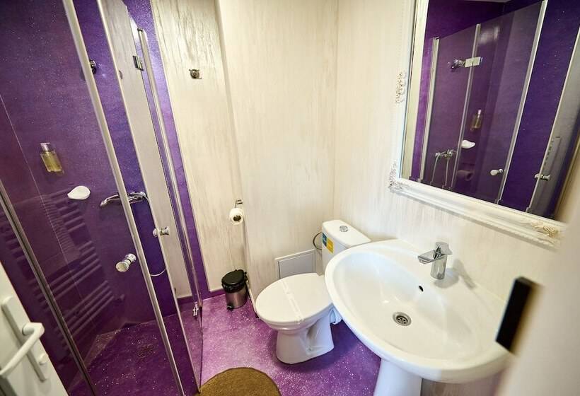 Отель Evianne Boutique