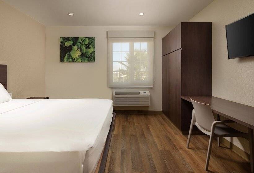 فندق Extended Suites Querétaro Juriquilla