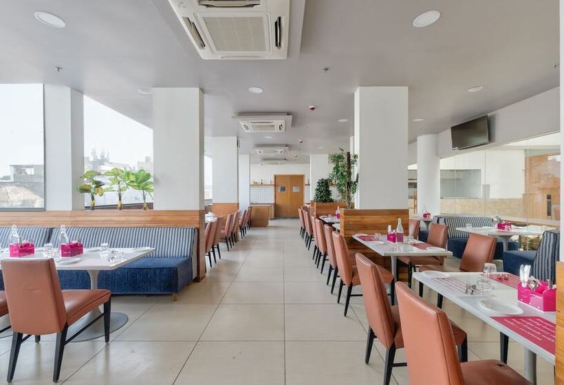 فندق Ginger Surat City Centre