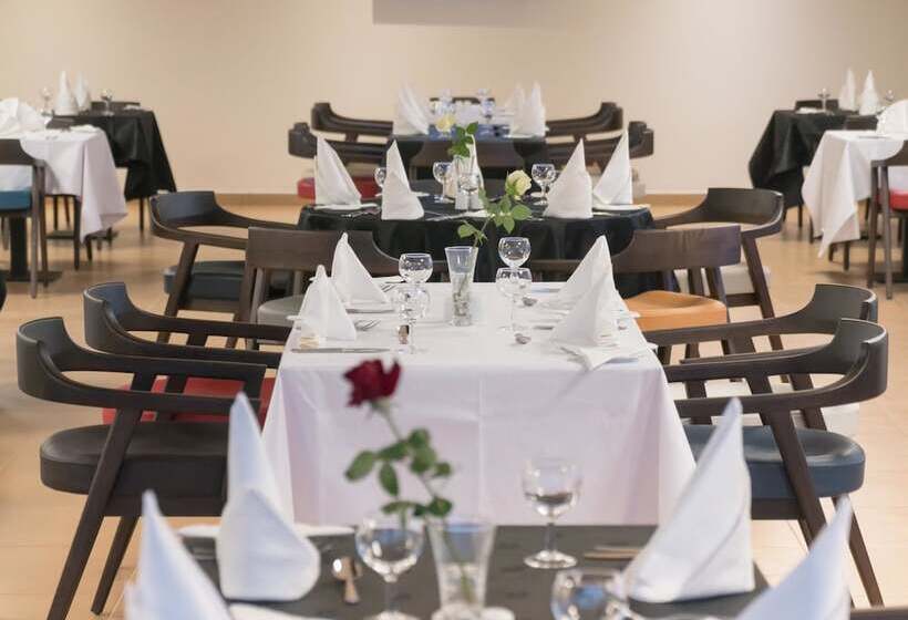 هتل Golden Tulip Royaume