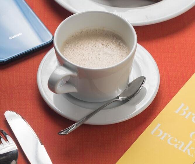 هتل Golden Tulip Royaume