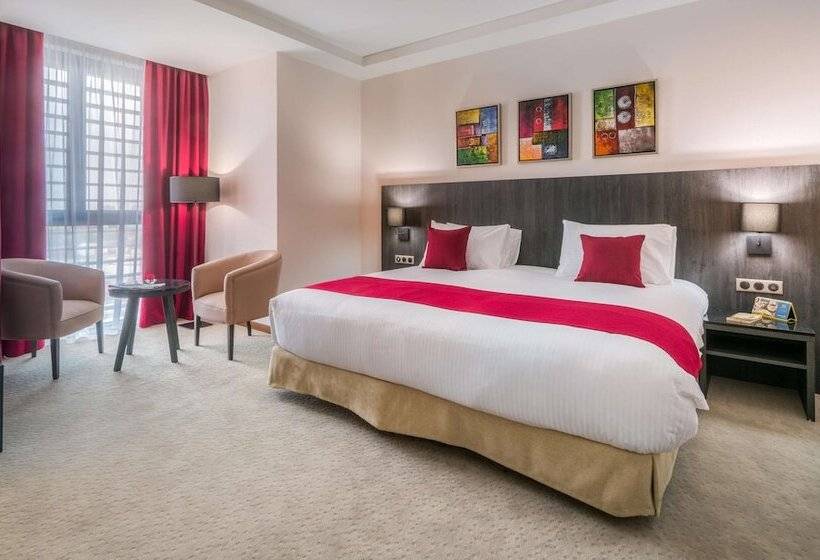 هتل Golden Tulip Royaume