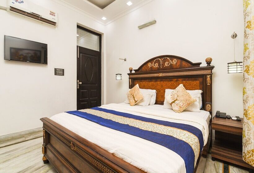 هتل Home Feeling Accomodation By Oyo Rooms