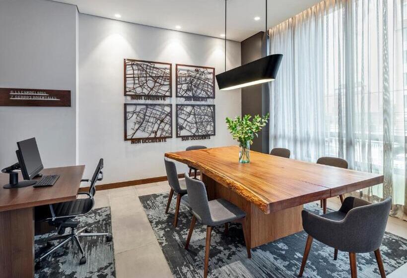 Отель Hyatt Place Bogota Convention Center