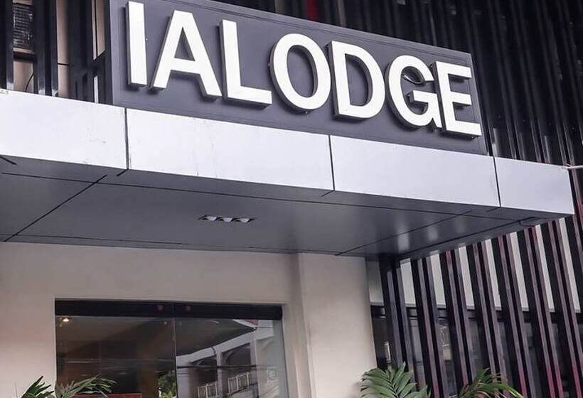 Отель Ialodge
