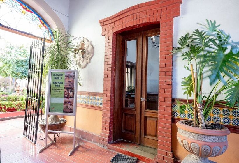 هتل Jardin Del Centro