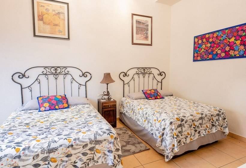 هتل Jardin Del Centro