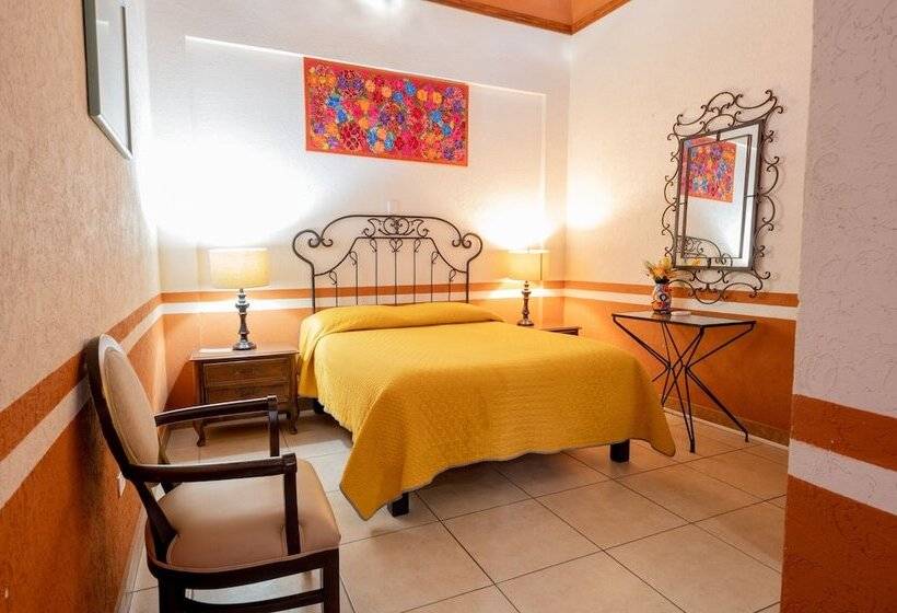 هتل Jardin Del Centro