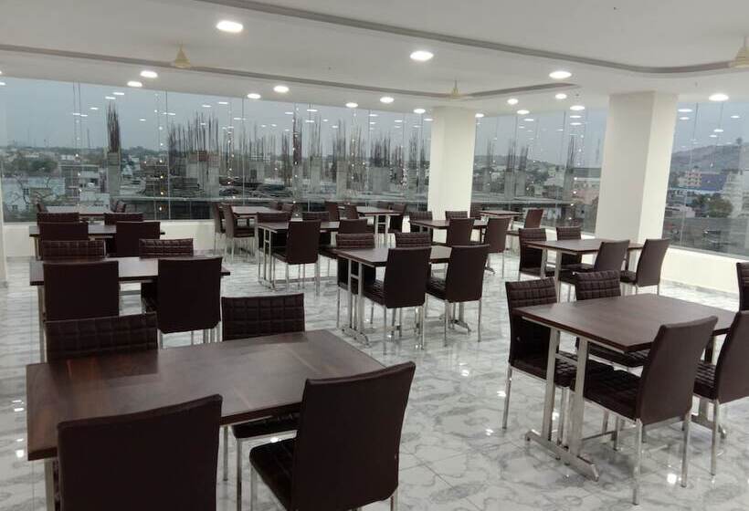 فندق Karavali Residency