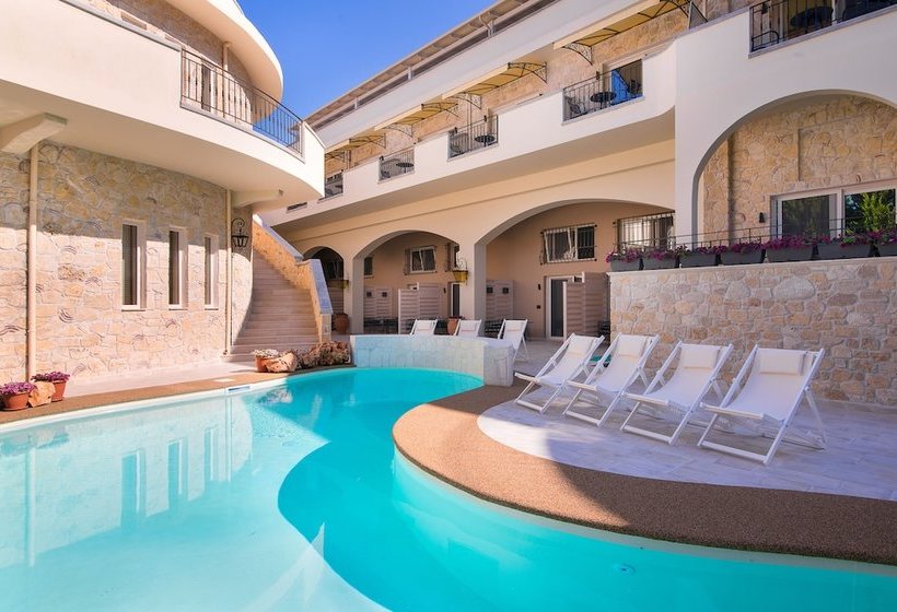 Отель Neikos Mediterraneo Luxury Suites