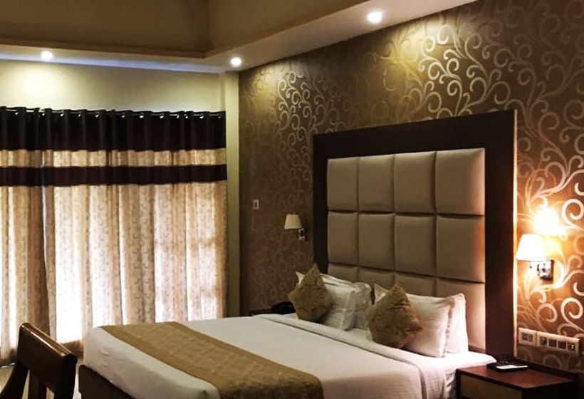 Отель Pride Terrace Valley Resort Gangtok