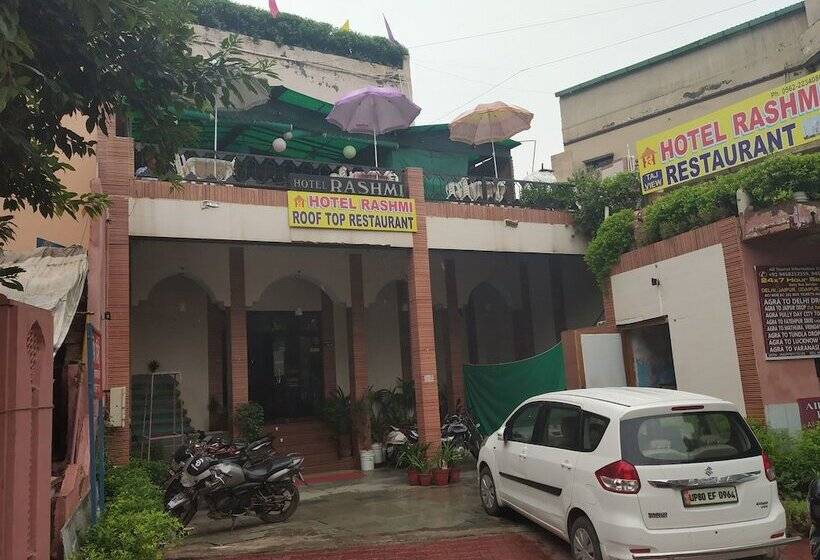 ホテル Rashmi