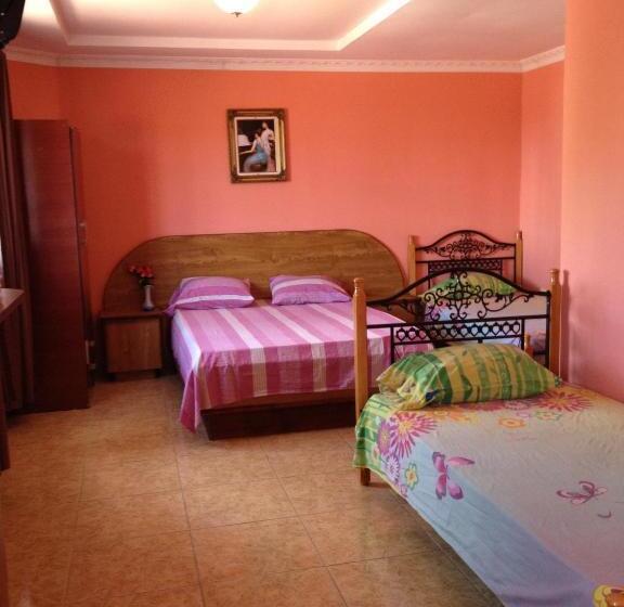 בית מלון כפרי Residencial Turistico Cuba