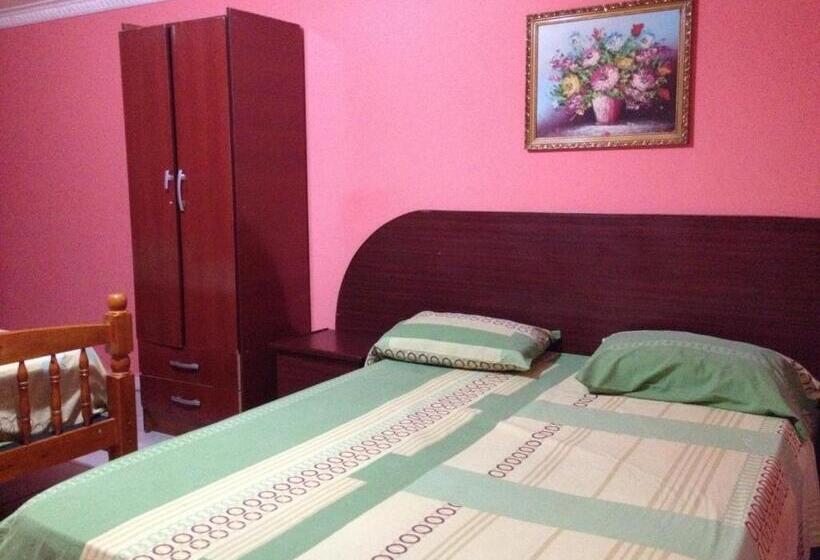 בית מלון כפרי Residencial Turistico Cuba