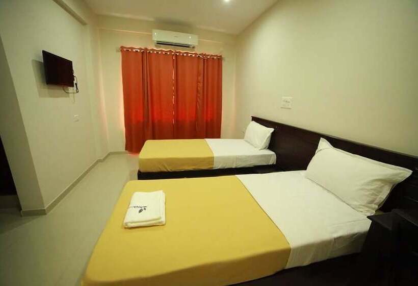 فندق Riva Residency