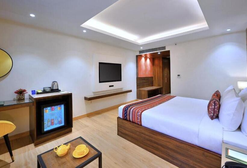 هتل Golden Tulip Agra