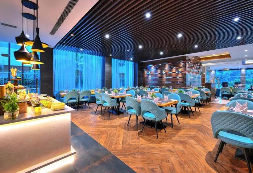 هتل Golden Tulip Agra