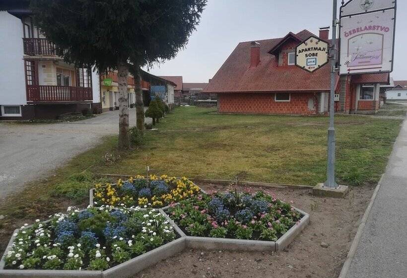 هتل روستایی Tourist Farm And Beekeeping Salamun