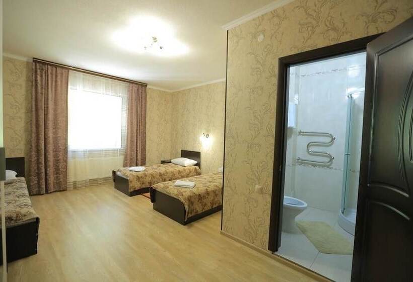 בית מלון כפרי Sirius Azau